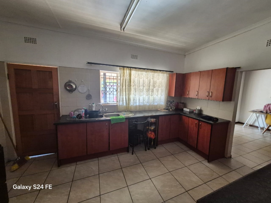 4 Bedroom Property for Sale in Protea Park North West